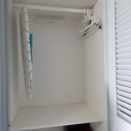 Club Atlantis 160 - Playa De Americas Appartamento *