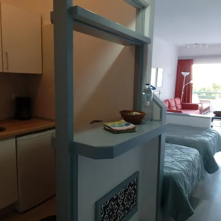 Club Atlantis 160 - Playa De Americas Costa Adeje (Tenerife)