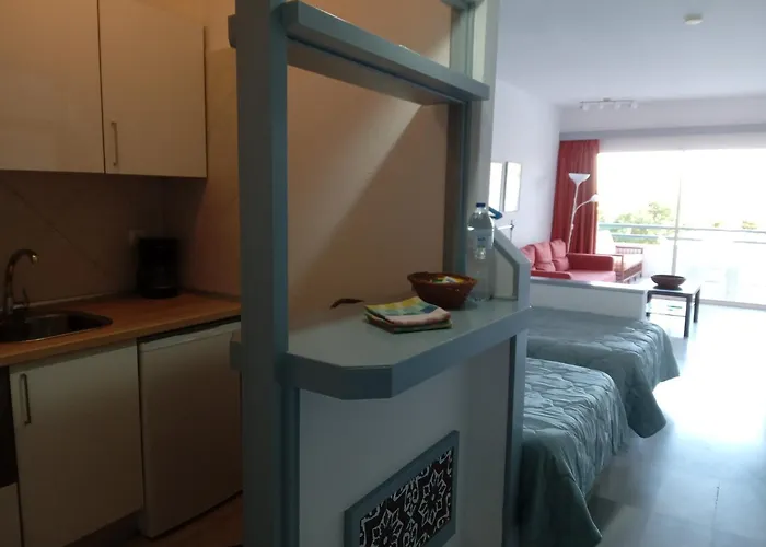 Club Atlantis 160 - Playa De Americas Costa Adeje (Tenerife)